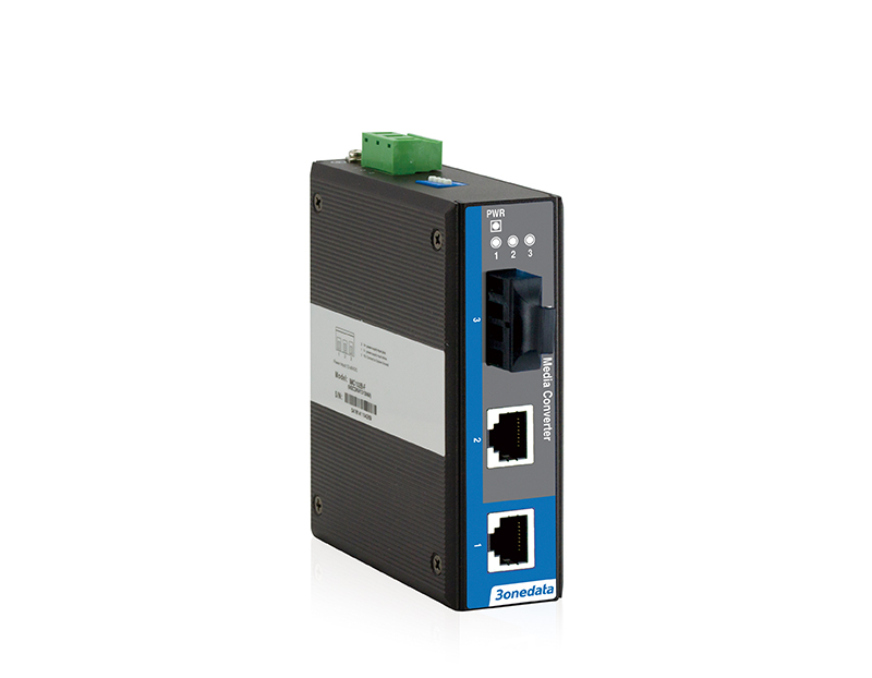 3-port 100M Unmanaged Industrial Fiber Transceiver Media Converter
